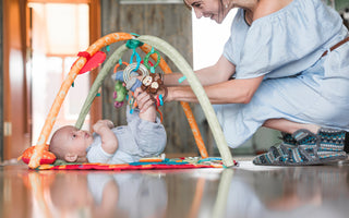 Spielbogen oder Babygym? Die Unterschiede einfach erklärt